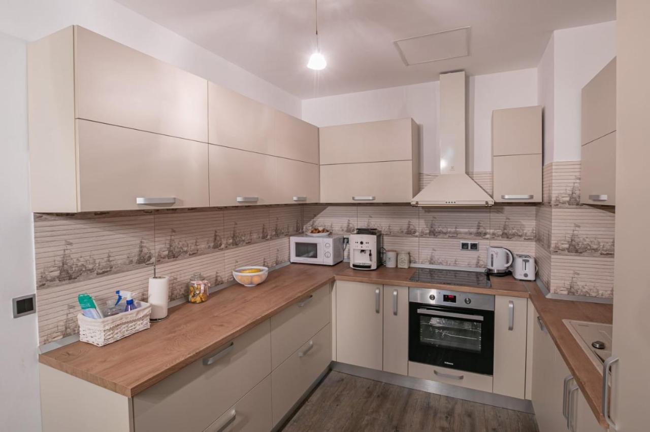 Anastasia Mountain Apartment - Poiana Braşov Buitenkant foto